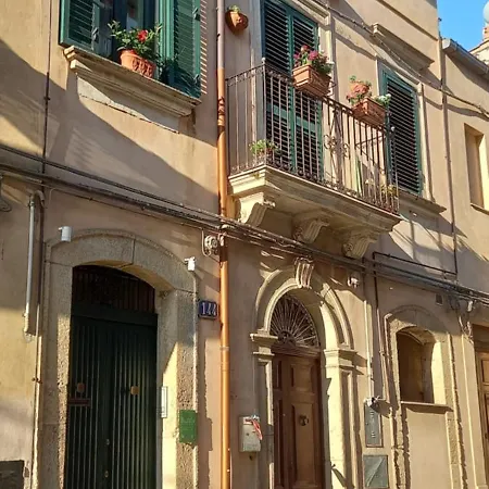 Basilico Caltagirone